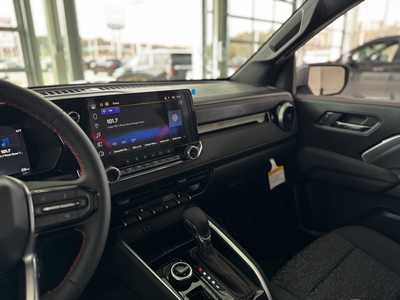 2025 Chevrolet Colorado Crew Cab, $44870.0. Photo 8