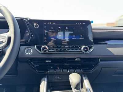 2025 Chevrolet Colorado, $50140.0. Photo 7