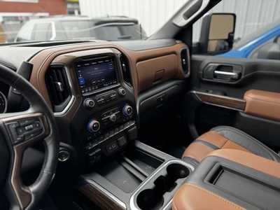 2022 Chevrolet 3500 Crew Cab, $55485. Photo 8