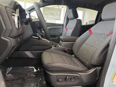 2025 Chevrolet Colorado Crew Cab, $44790.0. Photo 4
