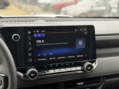 2025 Chevrolet Colorado Crew Cab, $43665.0. Photo 2