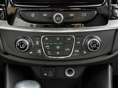 2021 Chevrolet Traverse, $24999. Photo 11
