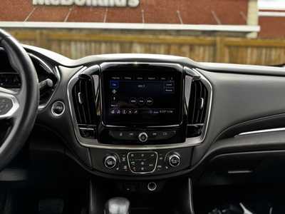 2021 Chevrolet Traverse, $24999. Photo 8