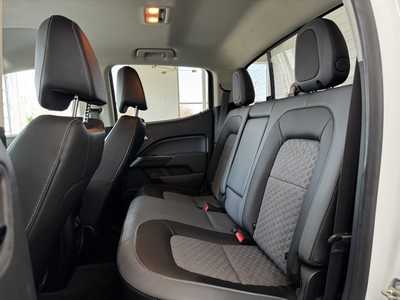 2022 Chevrolet Colorado Crew Cab, $29680. Photo 5