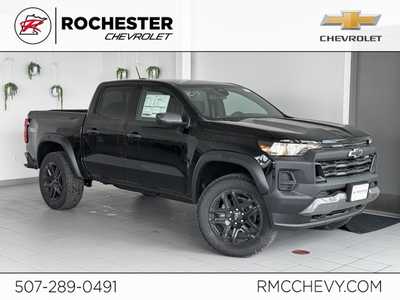 2025 Chevrolet Colorado Crew Cab, $44665.0. Photo 1