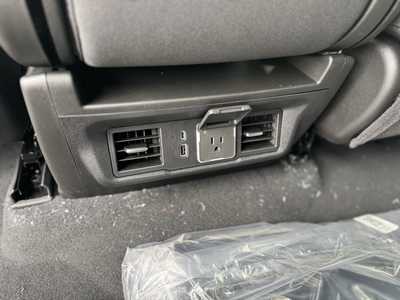 2025 Chevrolet 3500 Crew Cab, $62460.0. Photo 7
