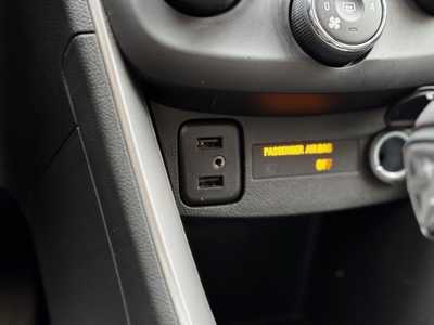 2022 Chevrolet Trax, $18989. Photo 11