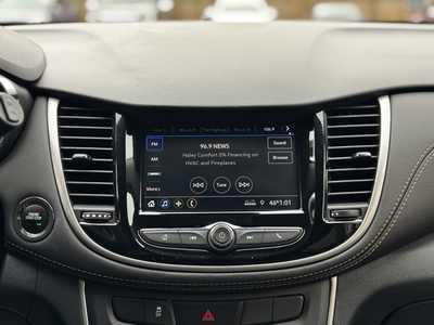 2022 Chevrolet Trax, $18989. Photo 2
