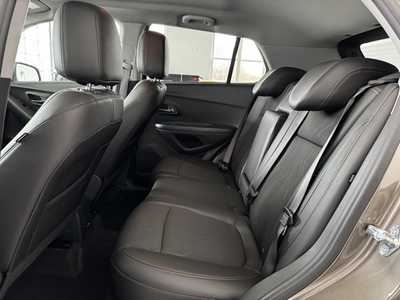 2022 Chevrolet Trax, $18989. Photo 5