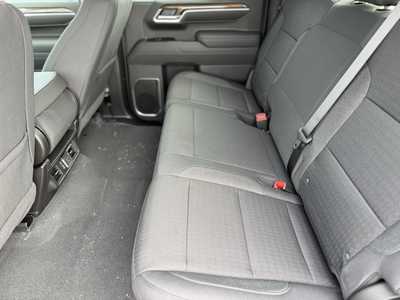 2025 Chevrolet 1500 Crew Cab, $54370.0. Photo 5