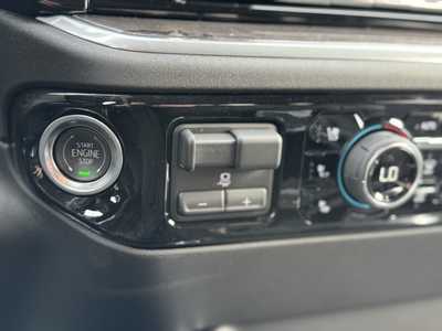 2025 Chevrolet 3500 Crew Cab, $78760.0. Photo 9