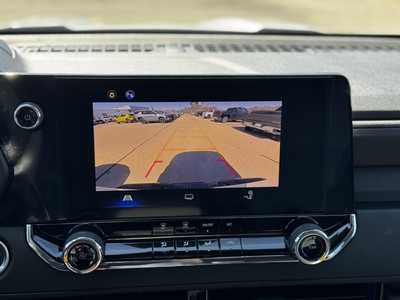 2025 Chevrolet Colorado Crew Cab, $34135.0. Photo 3