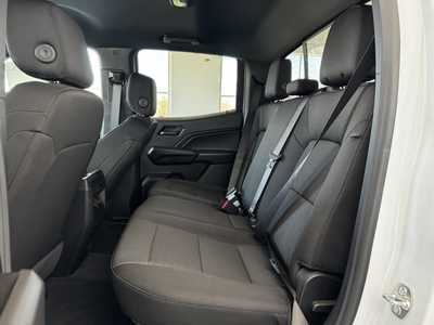 2025 Chevrolet Colorado Crew Cab, $34135.0. Photo 5