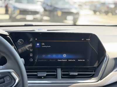 2025 Chevrolet Trax, $27485.0. Photo 2