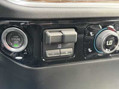 2025 Chevrolet 3500 Crew Cab, $74890.0. Photo 9