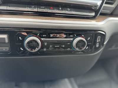 2025 Chevrolet 3500 Crew Cab, $58910.0. Photo 10