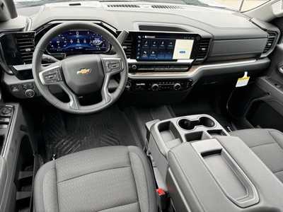 2025 Chevrolet 3500 Crew Cab, $58910.0. Photo 8