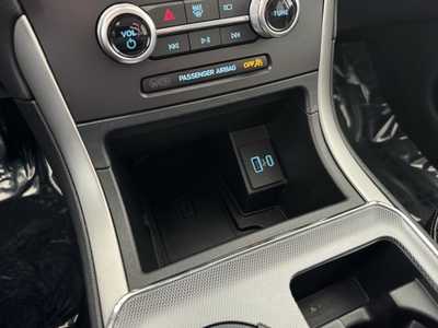 2021 Ford Edge, $23999. Photo 11