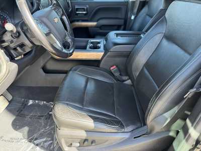 2019 Chevrolet 3500 Crew Cab, $45989. Photo 4
