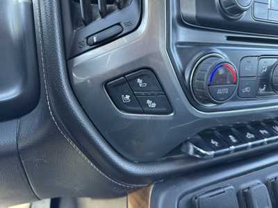 2019 Chevrolet 3500 Crew Cab, $45989. Photo 9