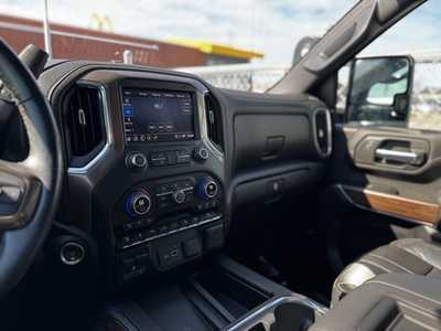 2022 Chevrolet 3500 Crew Cab, $57685. Photo 9