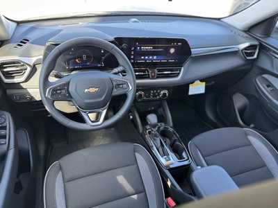 2025 Chevrolet TrailBlazer, $. Photo 6