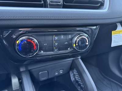 2025 Chevrolet TrailBlazer, $. Photo 7