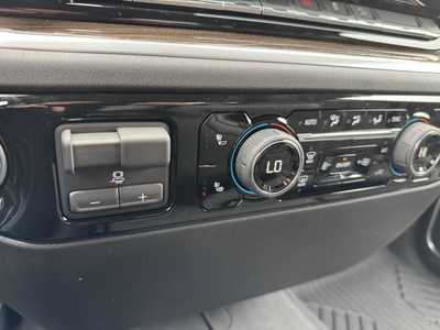 2025 Chevrolet 3500 Crew Cab, $58165.0. Photo 11
