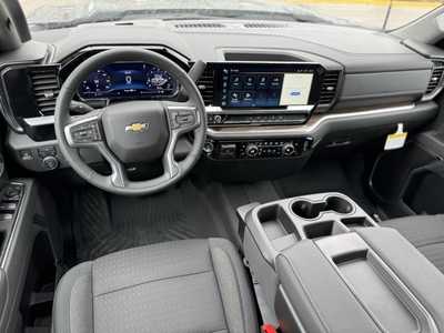 2025 Chevrolet 3500 Crew Cab, $58165.0. Photo 8