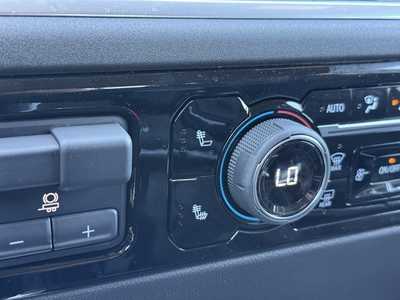 2025 Chevrolet 1500 Crew Cab, $66795.0. Photo 11