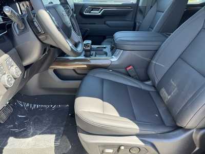 2025 Chevrolet 1500 Crew Cab, $66795.0. Photo 5