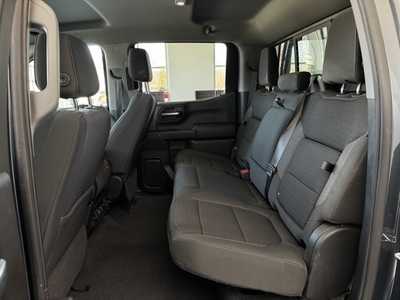 2020 Chevrolet 1500 Crew Cab, $27489. Photo 5