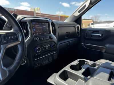 2020 Chevrolet 1500 Crew Cab, $27489. Photo 8