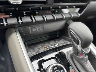 2025 Chevrolet Colorado Crew Cab, $51270.0. Photo 11
