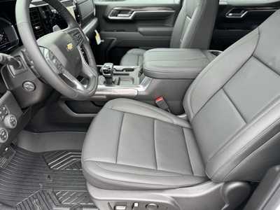 2025 Chevrolet 1500 Crew Cab, $60280.0. Photo 6