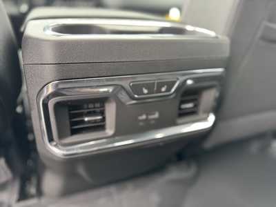 2025 Chevrolet 1500 Crew Cab, $60280.0. Photo 8