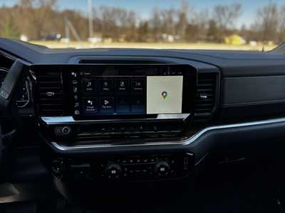 2025 Chevrolet 1500 Crew Cab, $57435.0. Photo 8