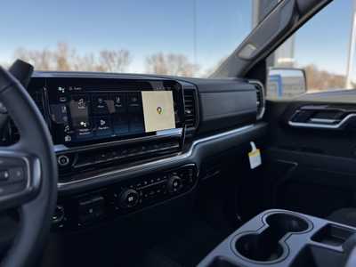 2025 Chevrolet 1500 Crew Cab, $57435.0. Photo 9