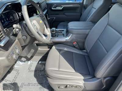 2025 Chevrolet 1500 Crew Cab, $. Photo 4