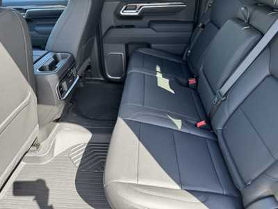 2025 Chevrolet 1500 Crew Cab, $. Photo 5