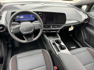 2025 Chevrolet Equinox, $46885.0. Photo 8