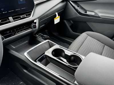 2025 Chevrolet Equinox, $31995.0. Photo 11