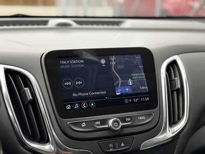 2022 Chevrolet Equinox, $22590. Photo 2