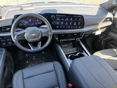 2025 Chevrolet Suburban, $73680.0. Photo 9