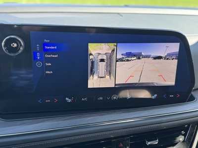 2025 Chevrolet Suburban, $73680.0. Photo 4