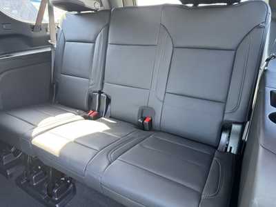 2025 Chevrolet Suburban, $73680.0. Photo 7