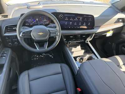 2025 Chevrolet Suburban, $73680.0. Photo 9
