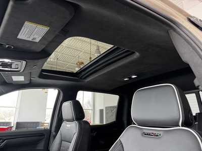 2023 GMC 1500 Crew Cab, $57790. Photo 5