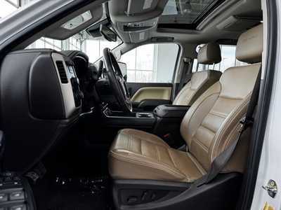 2019 GMC 2500 Crew Cab, $52895. Photo 4
