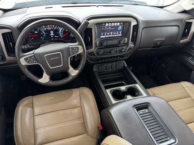 2019 GMC 2500 Crew Cab, $52895. Photo 8